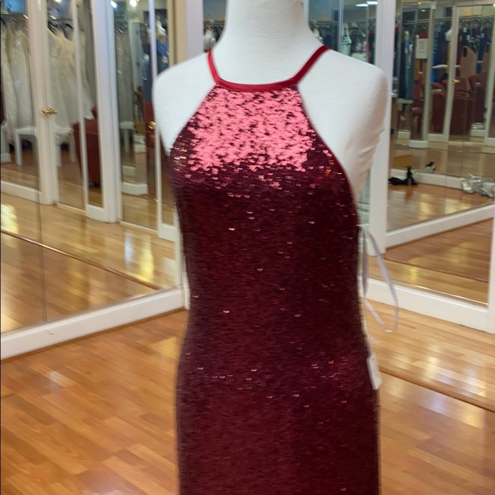 ✔️ burgundy sparkly bridesmaid dress - Picture 2 of 7